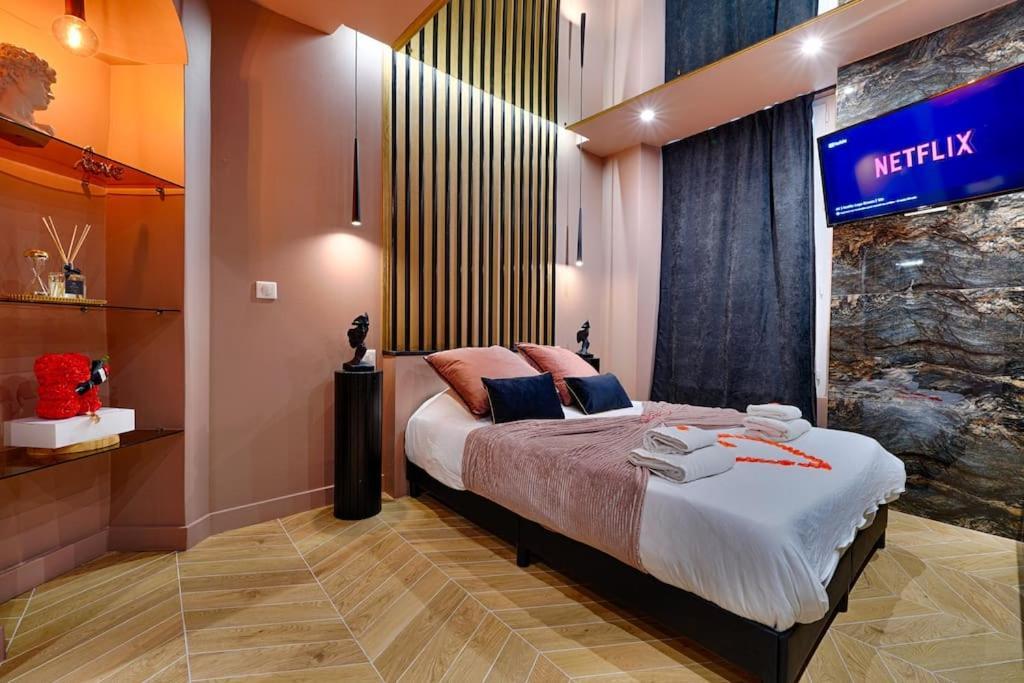 Welcome To Secret Love Yerres Bagian luar foto